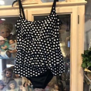 Inches Away Black and White Dots slimming support suit.